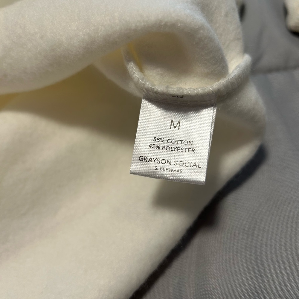 Grayson Social Juniors Peanuts Sleep Shirt Tunic Holiday - Picture 9 of 9